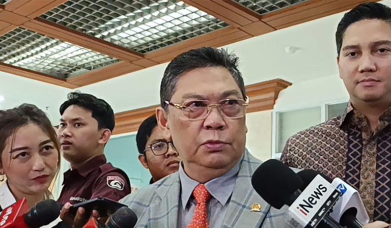 Ketua Komisi I DPR: Kasih Kesempatan Prabowo Hadiri Board of Peace