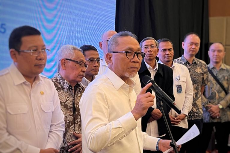 Menko Zulhas Ungkap Menu Makan Bergizi Gratis untuk Siswa Muslim Saat Ramadan: Kurma dan Roti