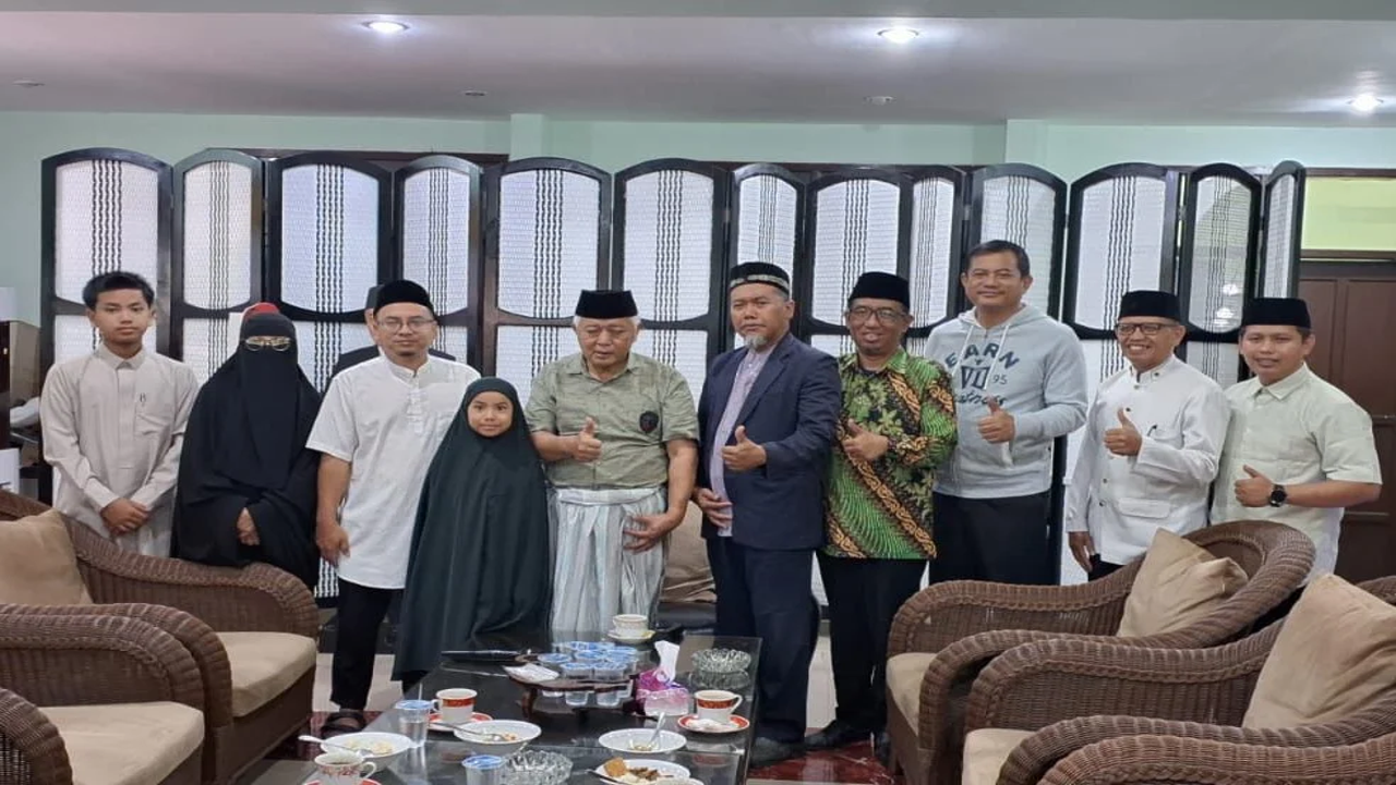 Harumkan Nama Bangsa: Siswi SD di Malang Jadi Wakil Indonesia di Dubai International Holy Quran 2026