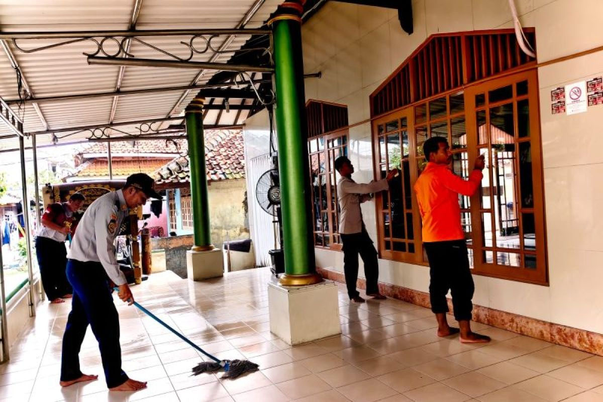 Polres Gelar Program Bang Jasri di Pulau Seribu: Inovasi Jemput Bola yang Mudahkan Warga