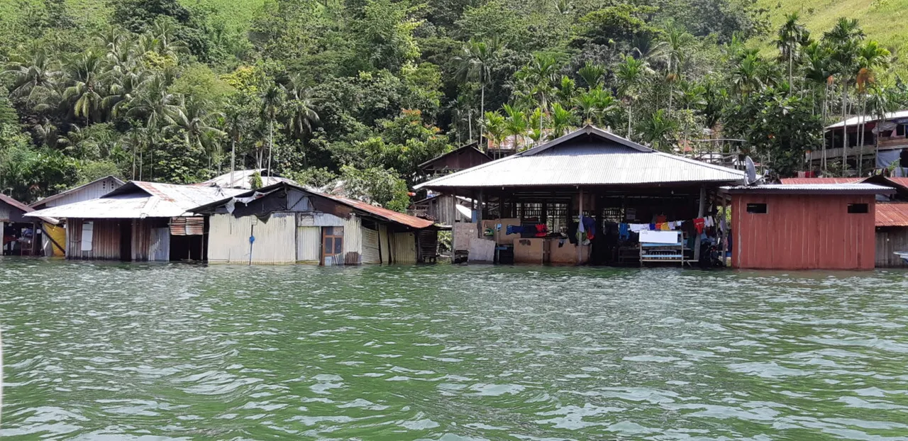 Danau Sentani Meluap Akibat Hujan Ekstrem: Ancaman Banjir Mengintai Warga Pesisir Jayapura