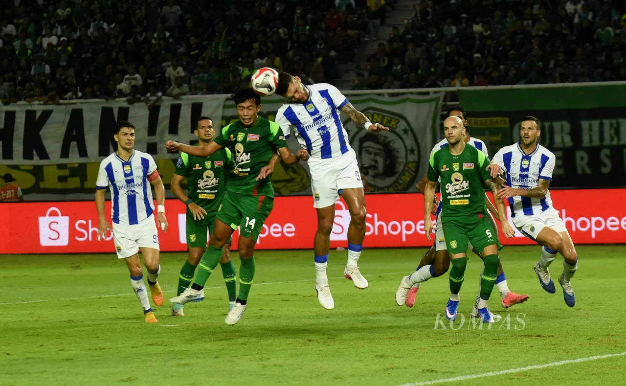 Drama Menit Akhir di GBT: Francisco Rivera Selamatkan Wajah Persebaya dari Terkaman Persib