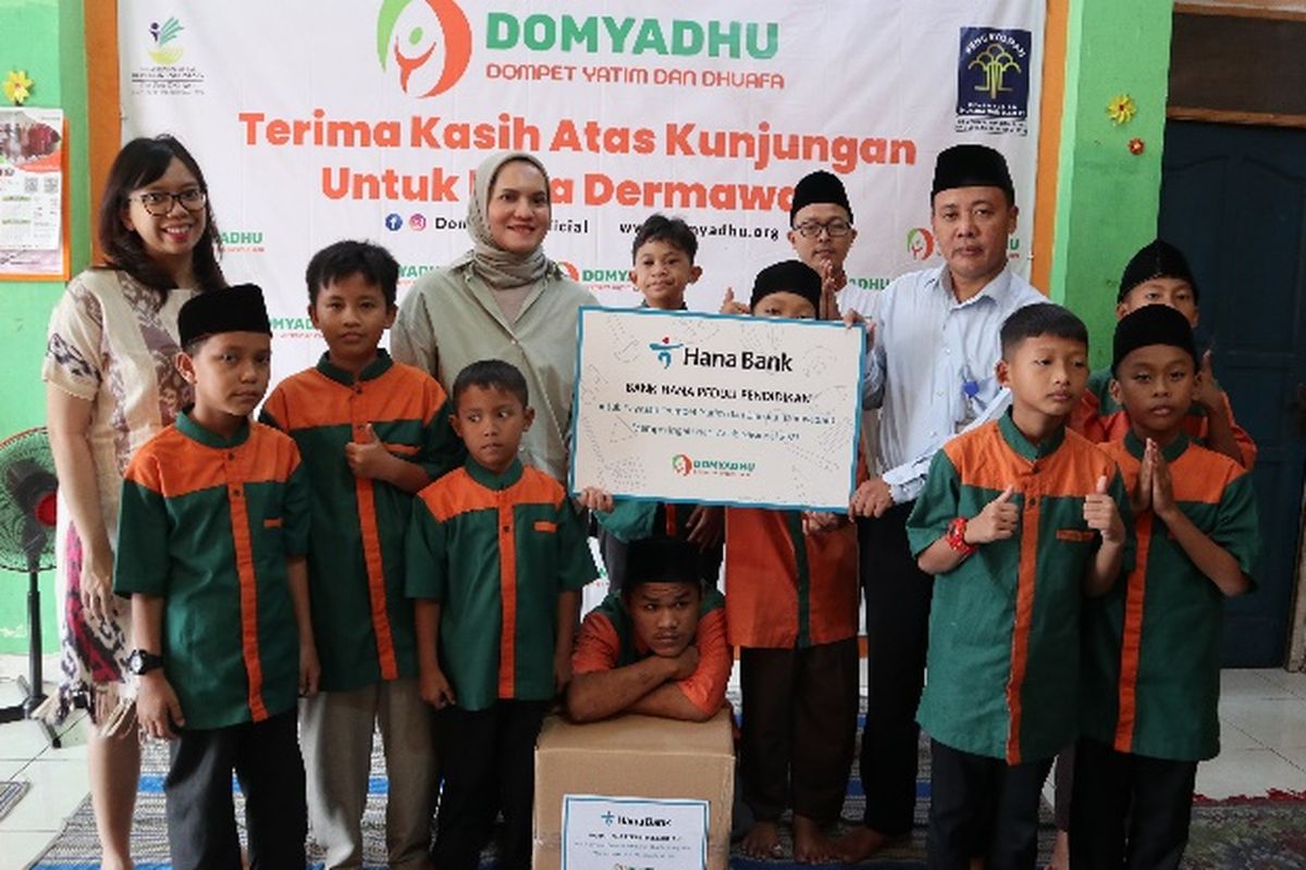 Cahaya Ramadhan: Hana Bank Berbagi Kebahagiaan dengan Anak Yatim dan Duafa