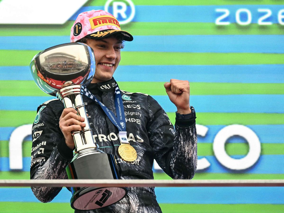 Kimi Antonelli Kuasai Sirkuit Suzuka: Era Baru Mercedes Resmi Dimulai di F1 GP Jepang 2026