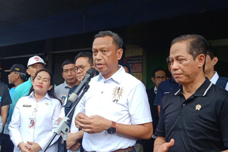 Revolusi Hijau: Pemkot Jaktim Gerakkan Warga Pilah Sampah dari Dapur!