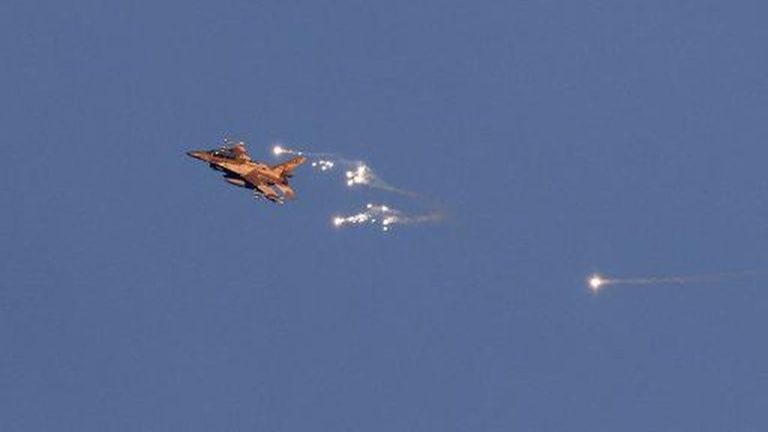Langit Teheran Membara! Jet Tempur Israel Lancarkan Serangan Udara, Ledakan Hebat Guncang Ibu Kota