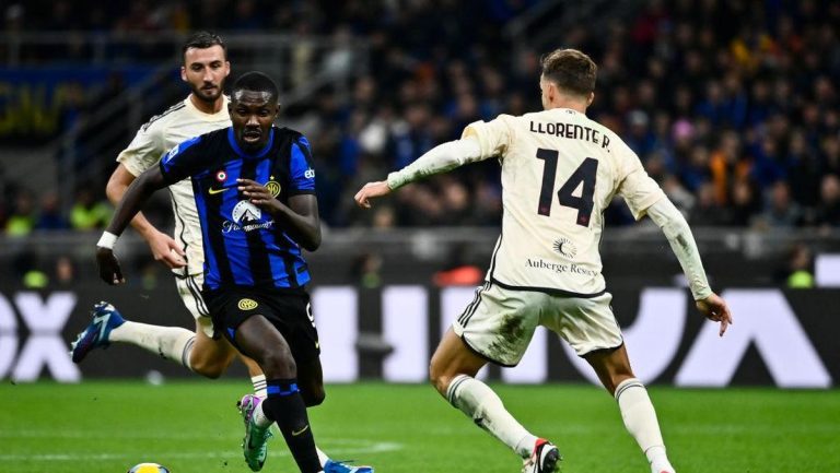 Si Ular Mengganas! Inter Milan Lumat AS Roma 5-2 dalam Drama Tujuh Gol di San Siro